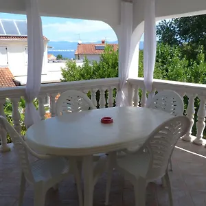 Monja & Dadi, Malinska, Vantacici